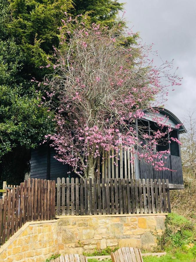 The Cherry Tree Gypsy Wagon Banbury Extérieur photo